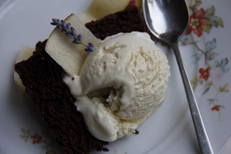 Lavendelijs met brownie