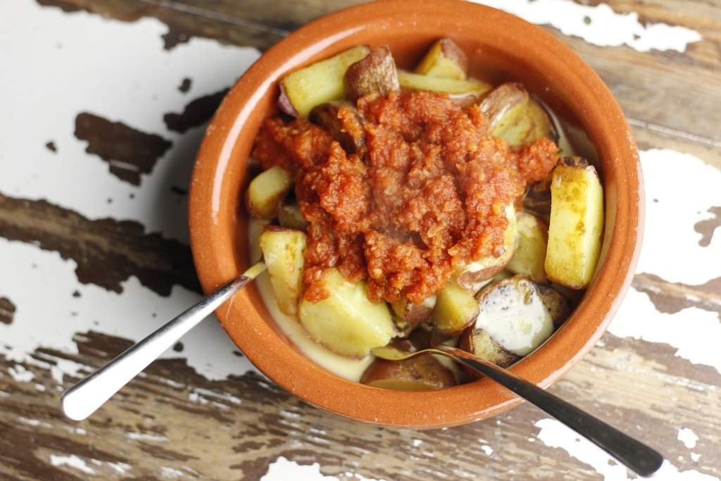 Patatas bravas