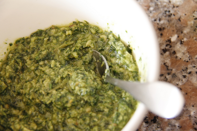 Zelfgemaakte pesto