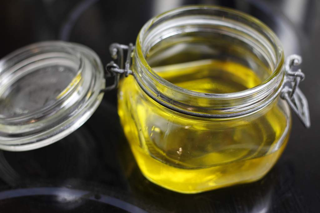 Zelf ghee of geklaarde boter maken