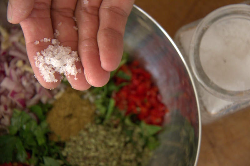 image 10-chimichurri-voeg-zout-toe-jpg