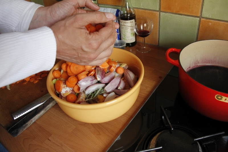 image 4-4-doe-de-groenten-in-de-pan-jpg