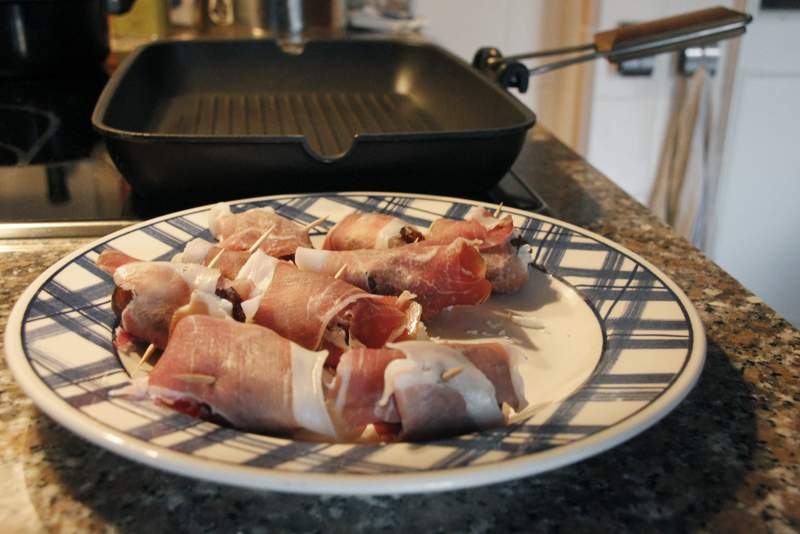 image 09_gevulde-dadels_verwarm-de-grillpan-jpg