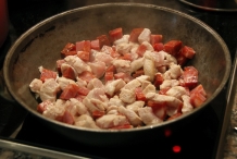 image 2_bak-de-kip-en-chorizo-jpg