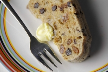 image 00_friese-boffert-trommelkoek_serveer-de-boffert-warm-met-een-klontje-echte-boter-4-jpg