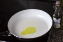 Verwarm olijfolie