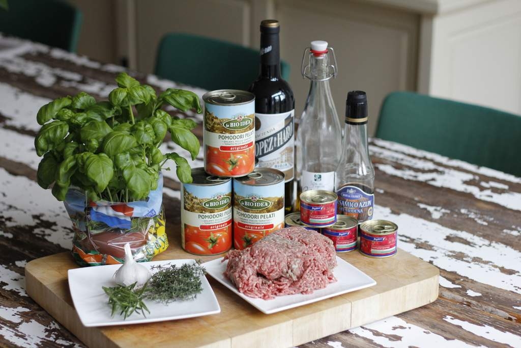 image 01-pasta-bolognese-ingredienten-jpg