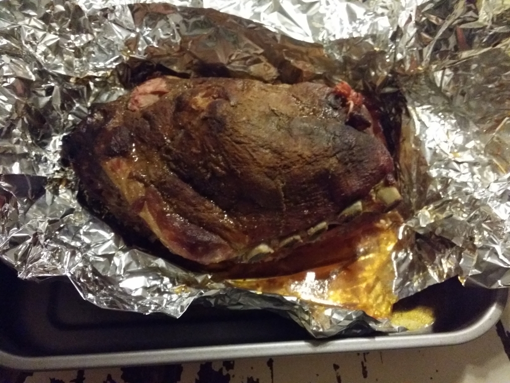 image 04-pulled-pork-uitpakken-afgieten-terug-op-de-bbq-jpg