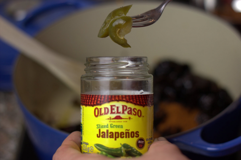 image 15-rode-mole-poblano-voeg-de-jalapenos-pepers-toe-jpg